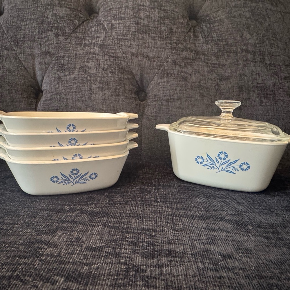 CorningWare vintage bundle of blue cornflower pattern 5 petite pans with 1 lid